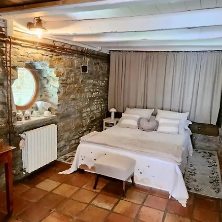 Il Giardino Degli Alberi Maestri 팜스테이